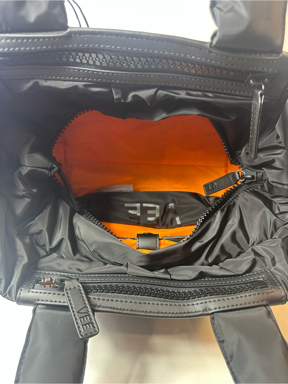 SET OF TWO!! NEW VEE COLLECTIVE CABA TOTE SMALL AND PORTER VANITY BLACK - Picture 11 of 12